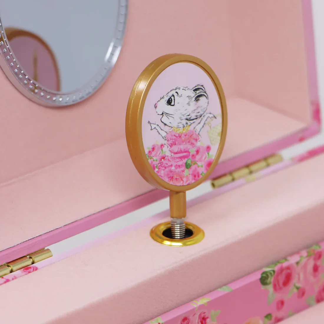 Claris The Chicest Mouse in Paris Pearl Musical Jewellery Box - Image 6