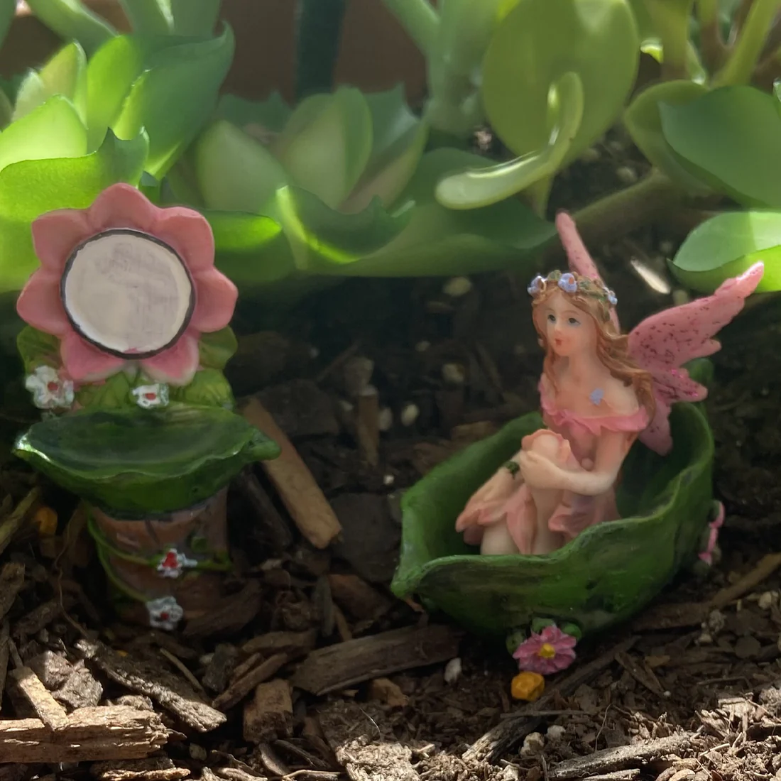 Enchanted Fairy Garden Miniature Bath Tub and Vanity Set - Image 6