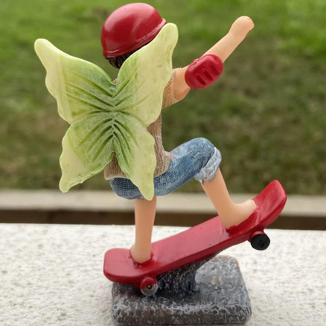 Fairy Noah Riding A Skateboard Figurine - Image 2
