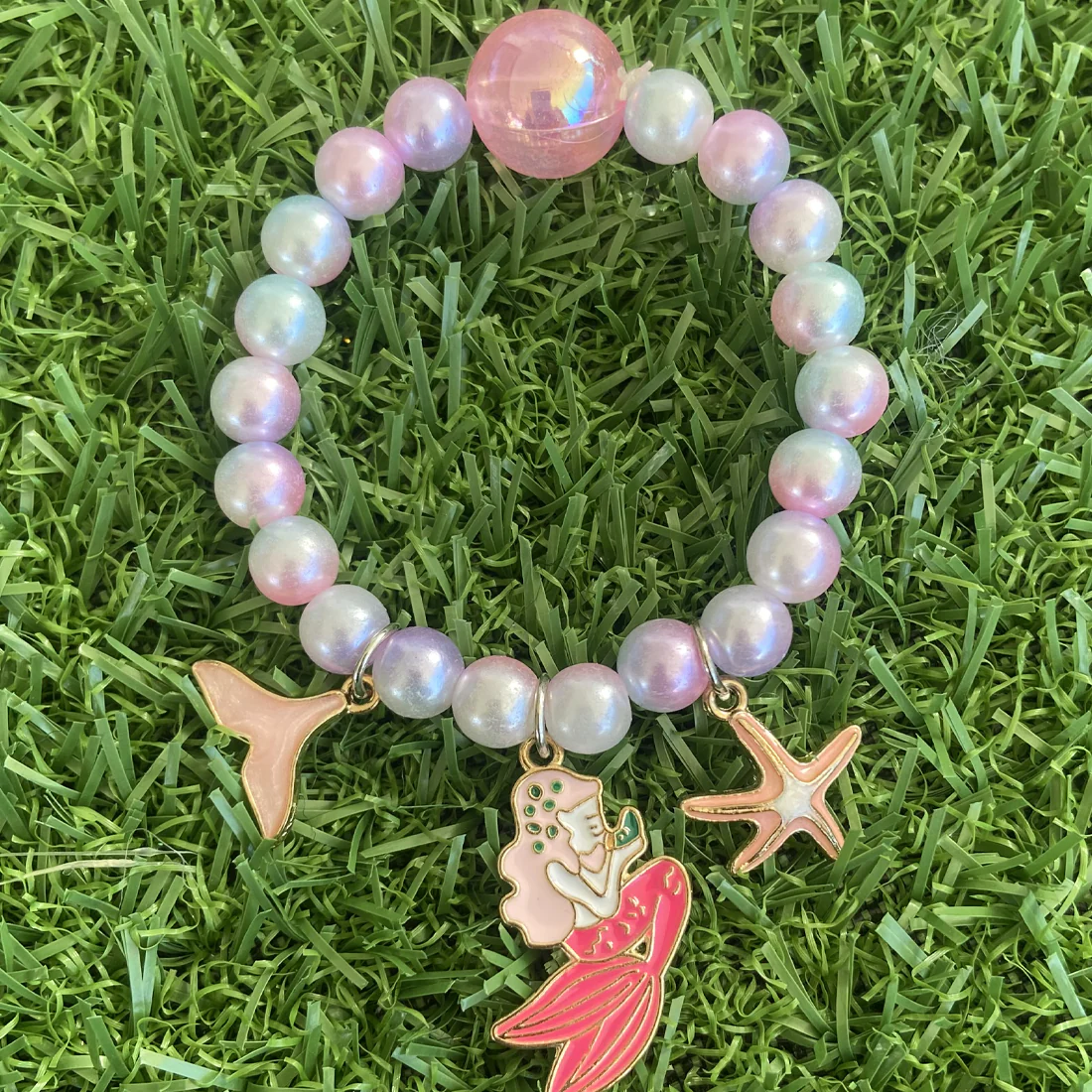 Pretty Pearl Mermaid Tail and Starfish Bracelet - Image 2