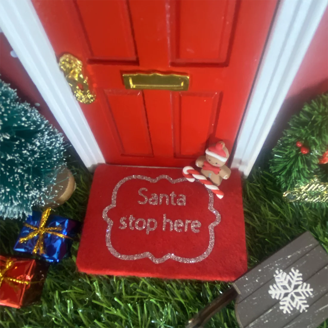 Red Christmas Fairy Door Set - Image 2