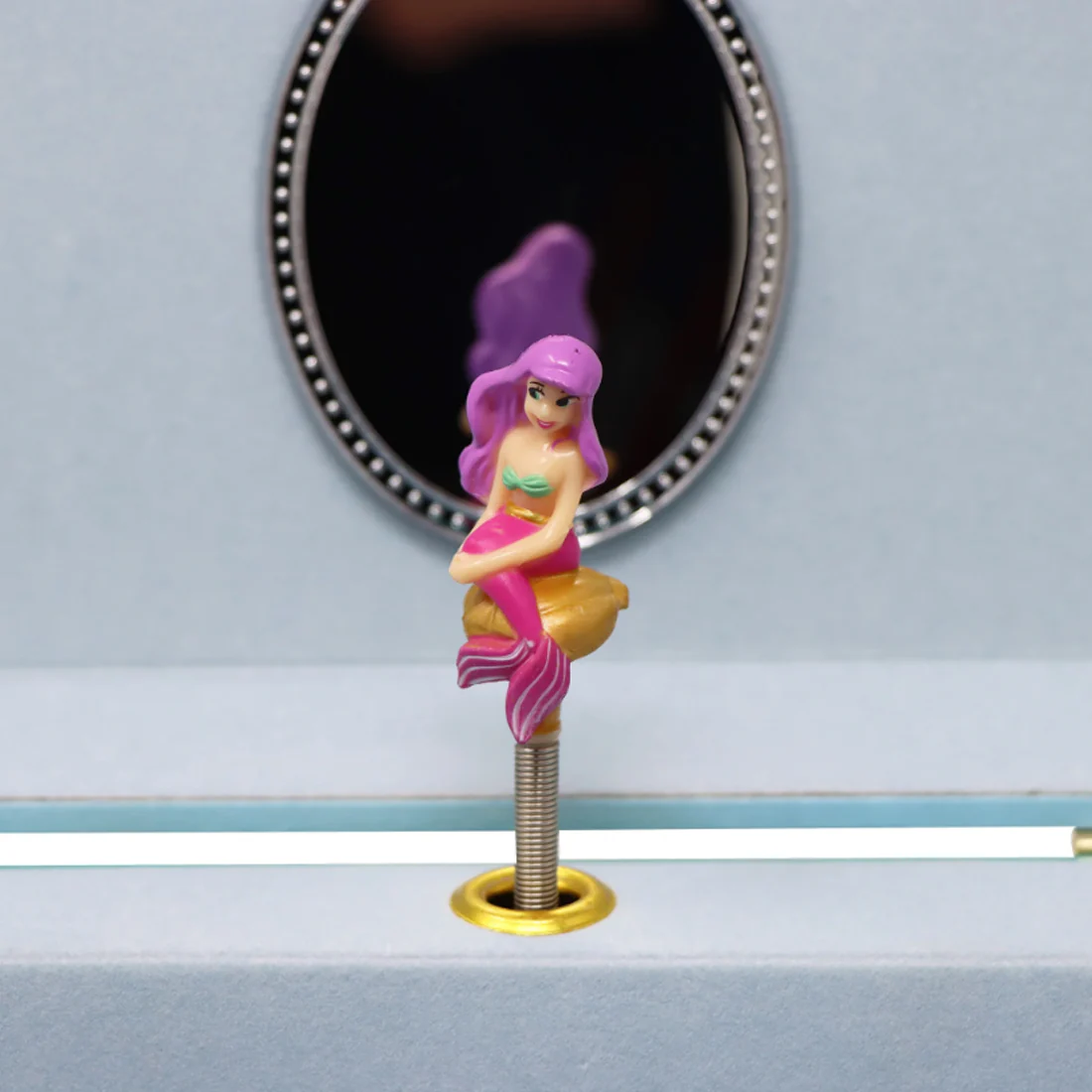 Shimmering Mermaid Musical Jewellery Box with Twirling Mermaid Figurine - Image 4